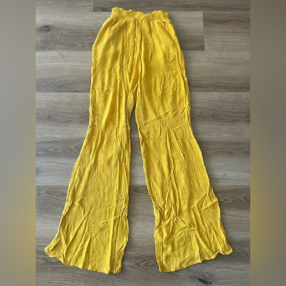 Forever 21 Mustard Yellow Crinkle Wide Leg Pants | Size S- EUC - Picture 6 of 6